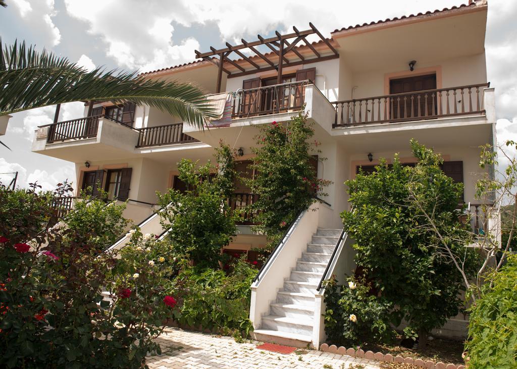 Aparthotel Morfoula à Vatera Extérieur photo